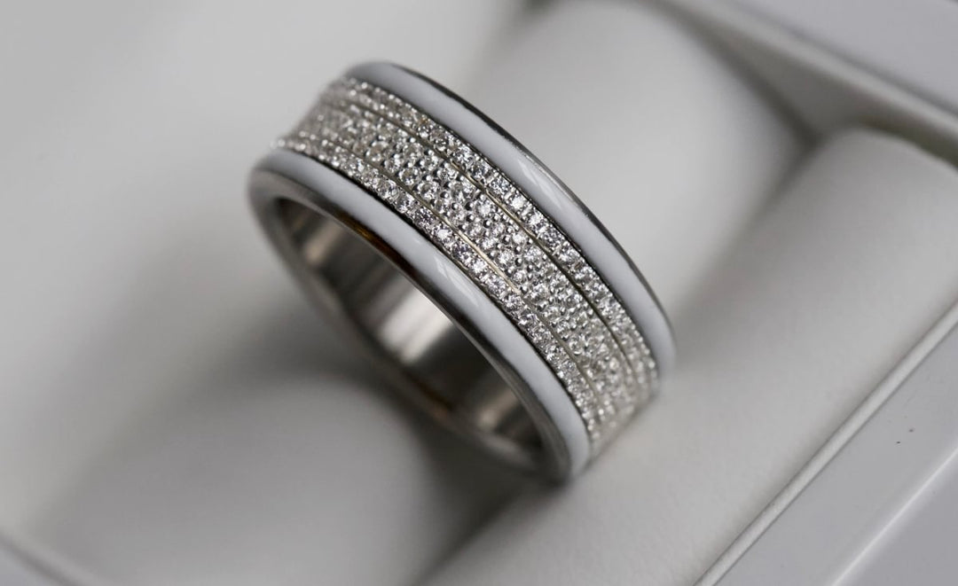 ❄️ Anneau (medium) en argent Trésor entièrement serti de zircons pour bague mood interchangeable