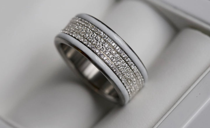 ❄️ Anneau (medium) en argent Trésor entièrement serti de zircons pour bague mood interchangeable