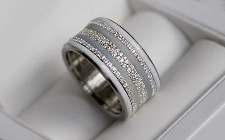 ❄️ Anneau (medium) en argent Trésor entièrement serti de zircons pour bague mood interchangeable