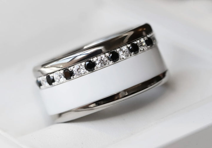 💍 Inner ring (medium addon) "Aura Black & White Signature" in 925 silver set with black and white zircons