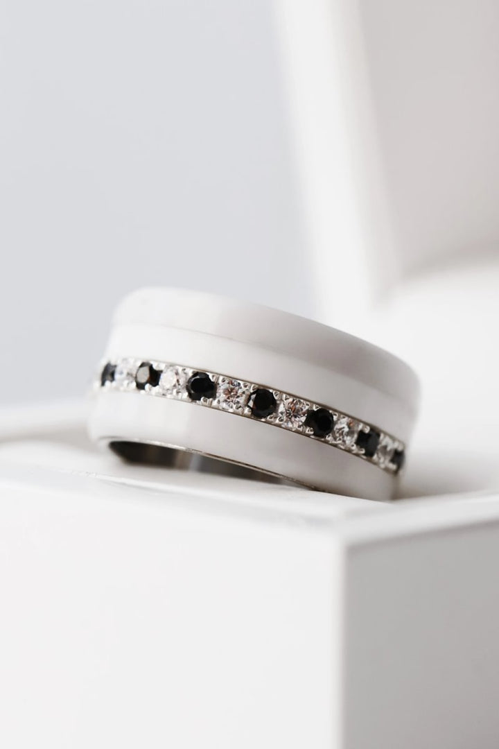 💍 Inner ring (medium addon) "Aura Black & White Signature" in 925 silver set with black and white zircons