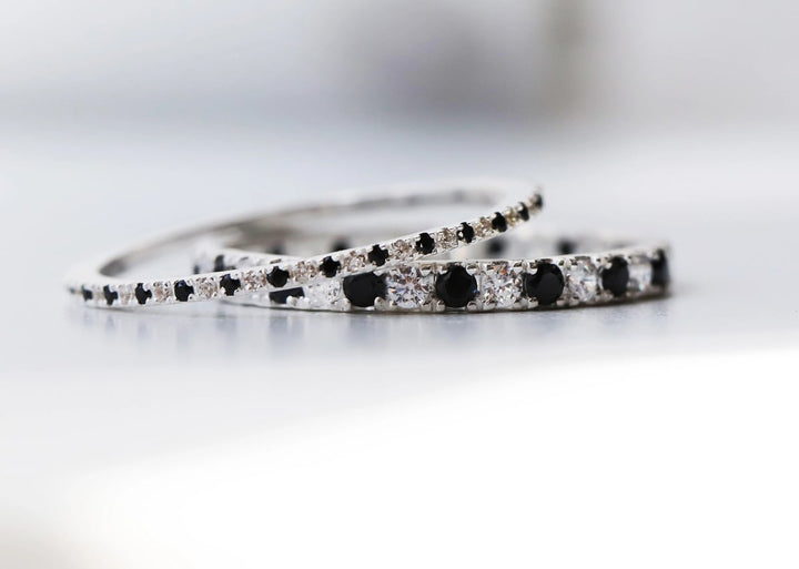 💍 Inner ring (mini addons) "Aura Black & White Signature" in 925 silver set with black and white zircons