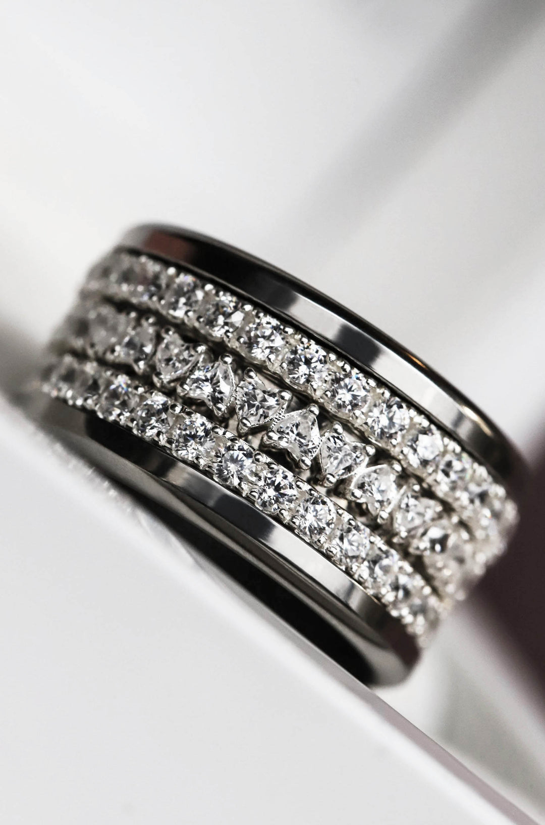 💍🤍 Inner ring (medium addon) "Aurheart" in 925 silver set with white zircons