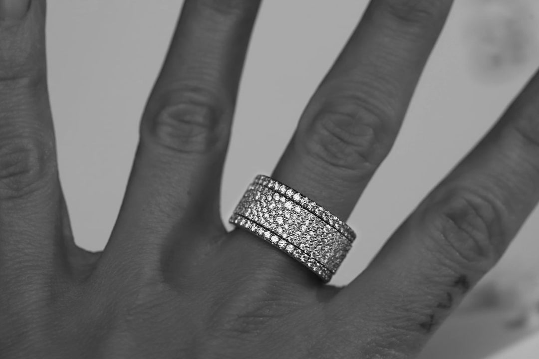 ❄️ Anneau (addon ou deux tiers) en argent Trésor entièrement serti de zircons pour bague mood interchangeable