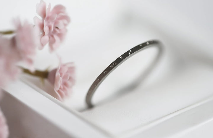 November set "Silk Breath"