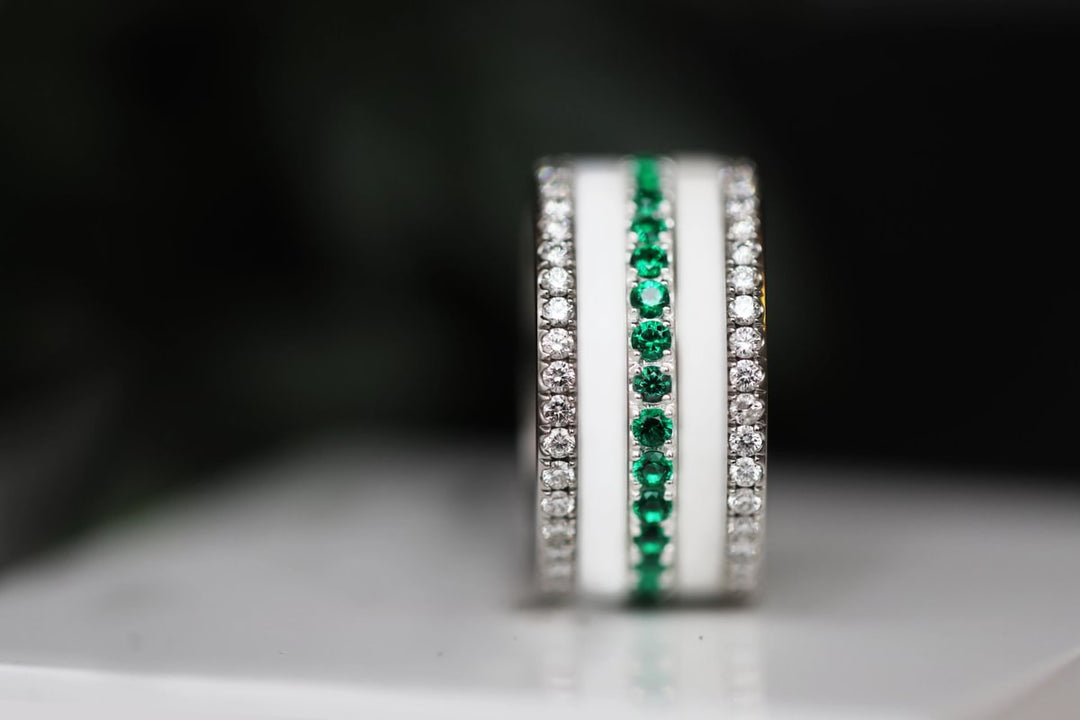 💍 Anneau (addon medium) "Aura des Bois" en argent 925 serti de zircons vert émeraude