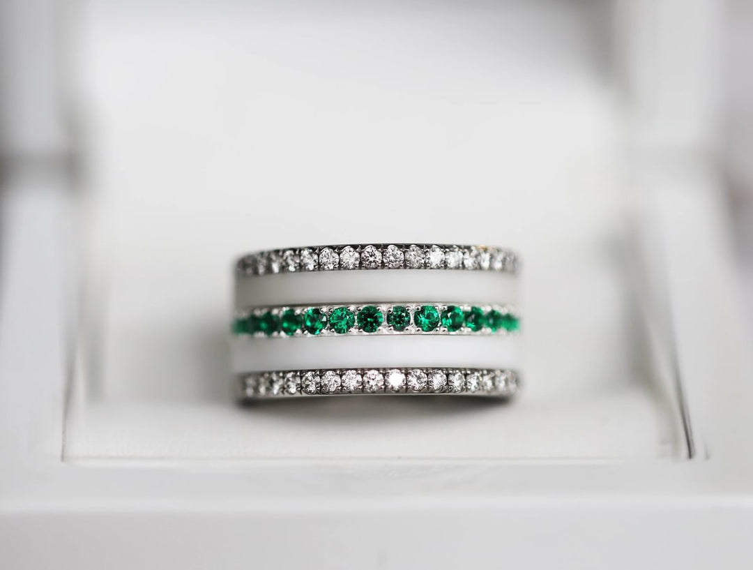 💍 Anneau (addon medium) "Aura des Bois" en argent 925 serti de zircons vert émeraude