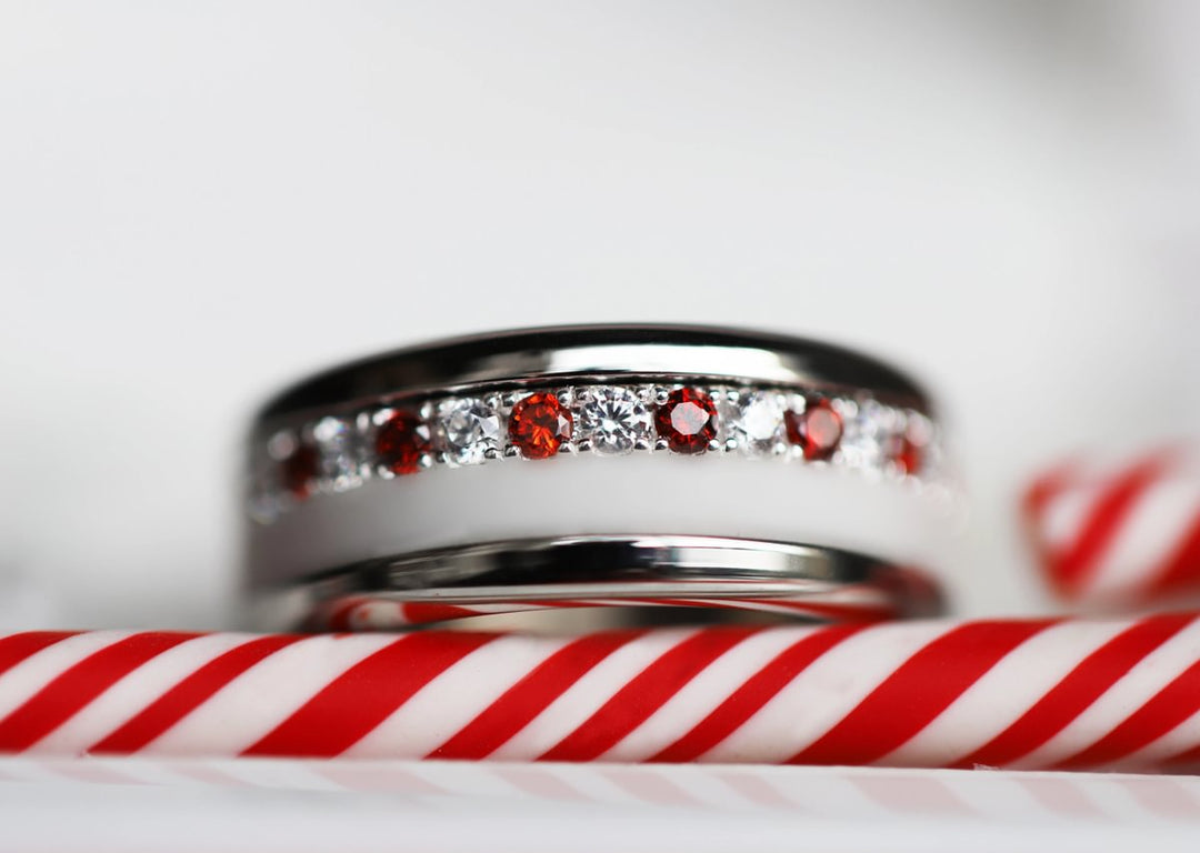 💍 Anneau (addon medium) "Aura Sucre d’orge" en argent 925 serti de zircons rouges et blancs