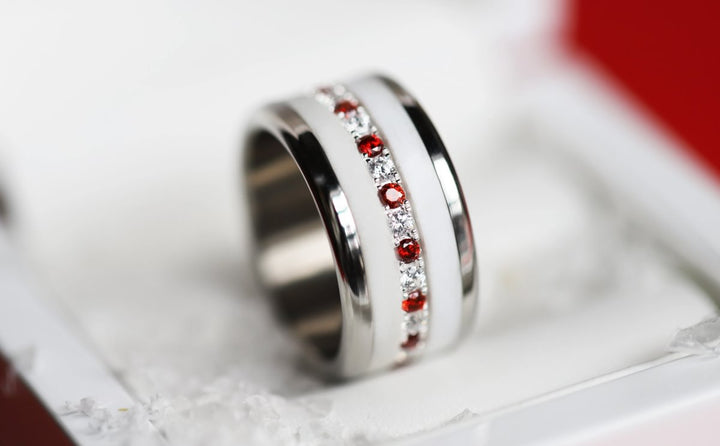 💍 Anneau (addon medium) "Aura Sucre d’orge" en argent 925 serti de zircons rouges et blancs