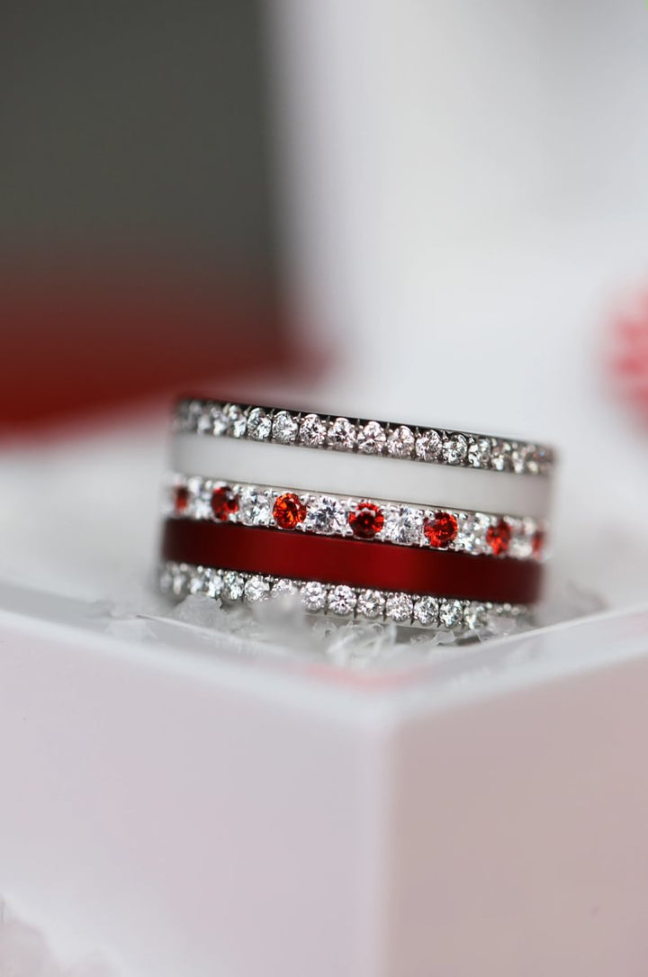 💍 Anneau (addon medium) "Aura Sucre d’orge" en argent 925 serti de zircons rouges et blancs