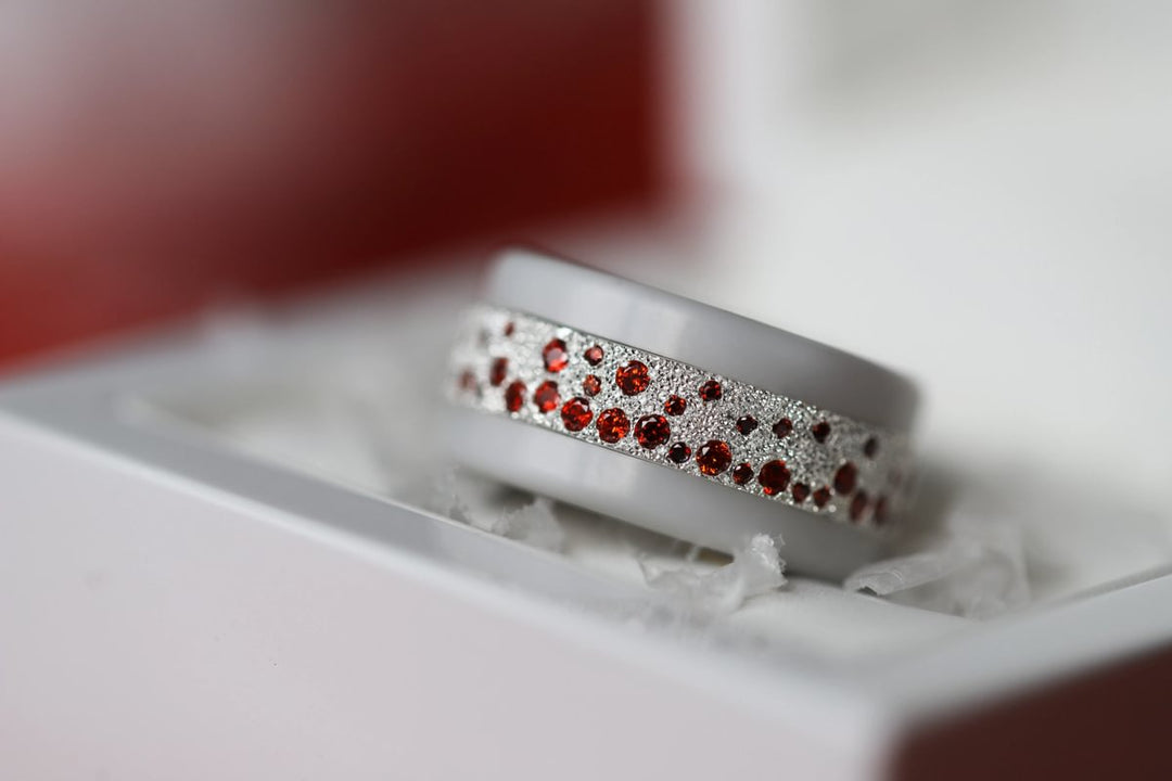 Anneau (deux tiers) "Willow Sucre d’orge" en argent glitter serti de zircons rouges et blancs pour bague mood interchangeable