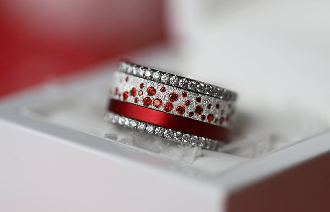 Anneau (deux tiers) "Willow Sucre d’orge" en argent glitter serti de zircons rouges et blancs pour bague mood interchangeable