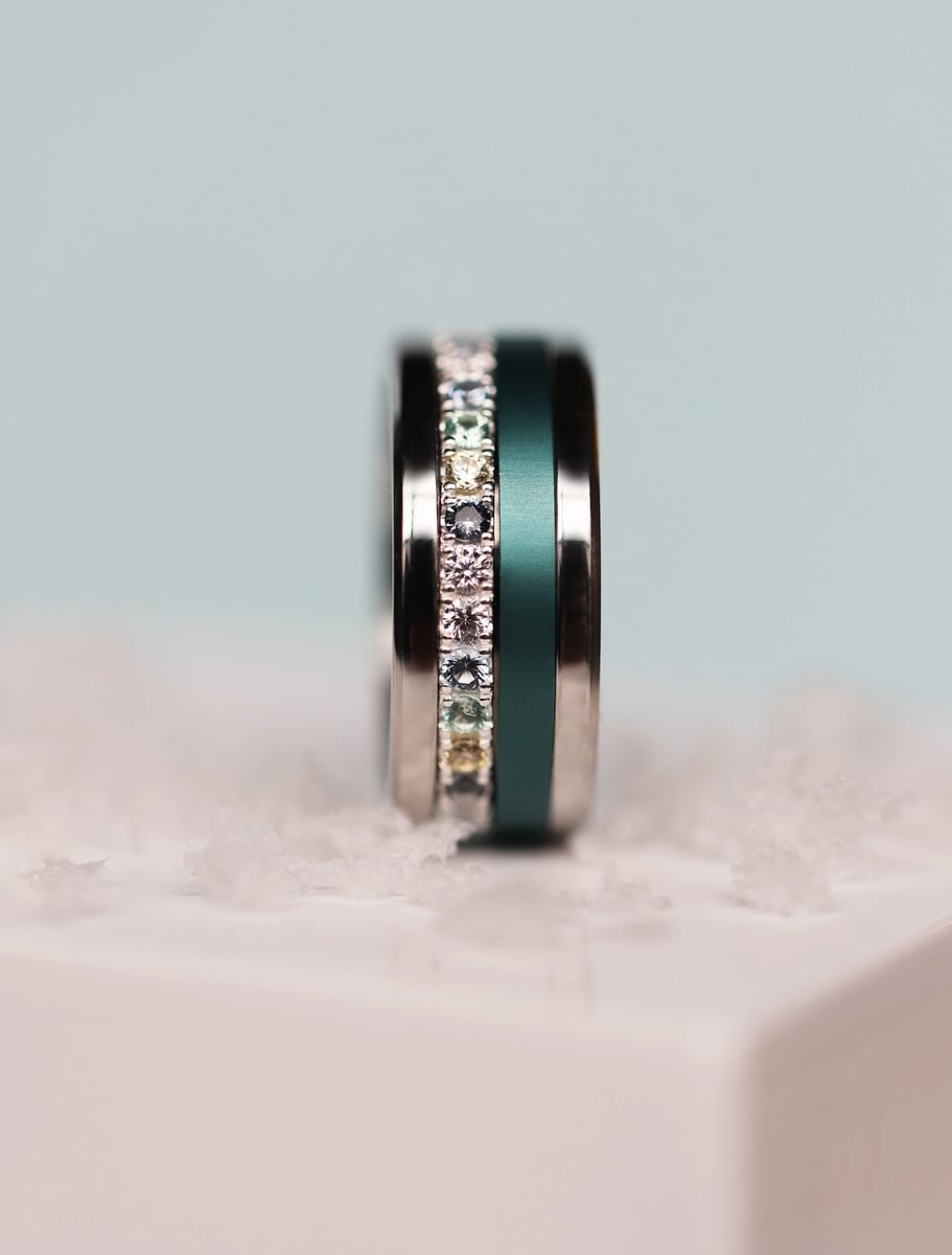 Innenring (Medium Addon) "Aura Engel" Aura Light grey aus 925er Silber mit Zirkonia Steine besetzt