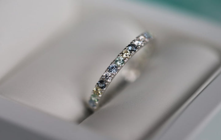 Innenring (Medium Addon) "Aura Engel" Aura Light grey aus 925er Silber mit Zirkonia Steine besetzt