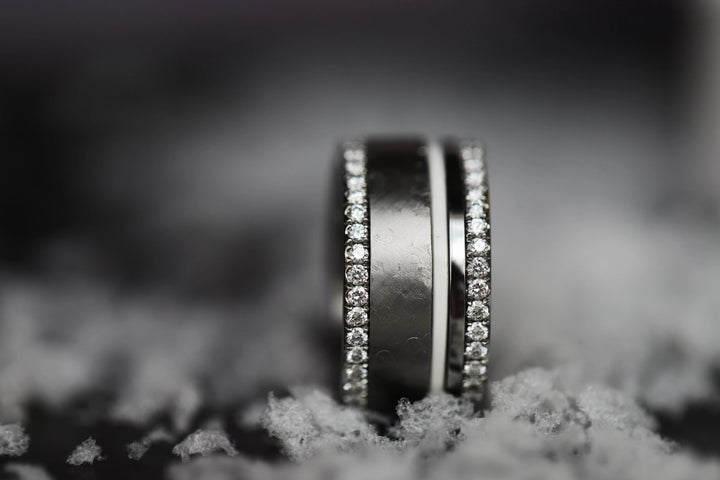 19 🎁 Anneau (deux tiers) "Ombre de Neige" en acier