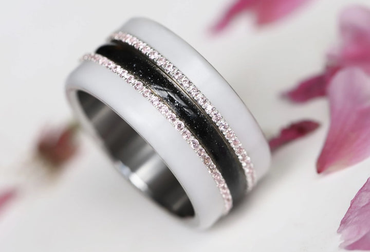 Voile Céleste 🖤  anneau (medium) en argent 925 avec un revêtement en émail noir - paillettes