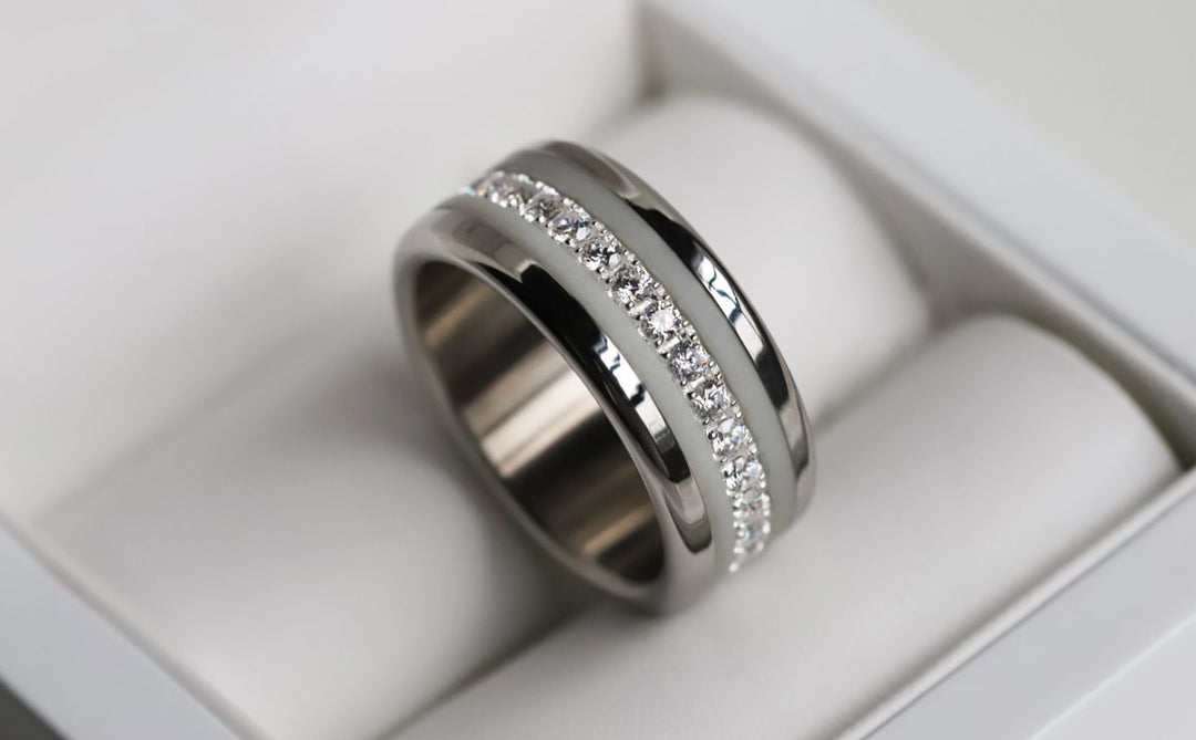 Bague mood en argent 925 et zircons "Douceur d'hiver" avec couleur interchangeable