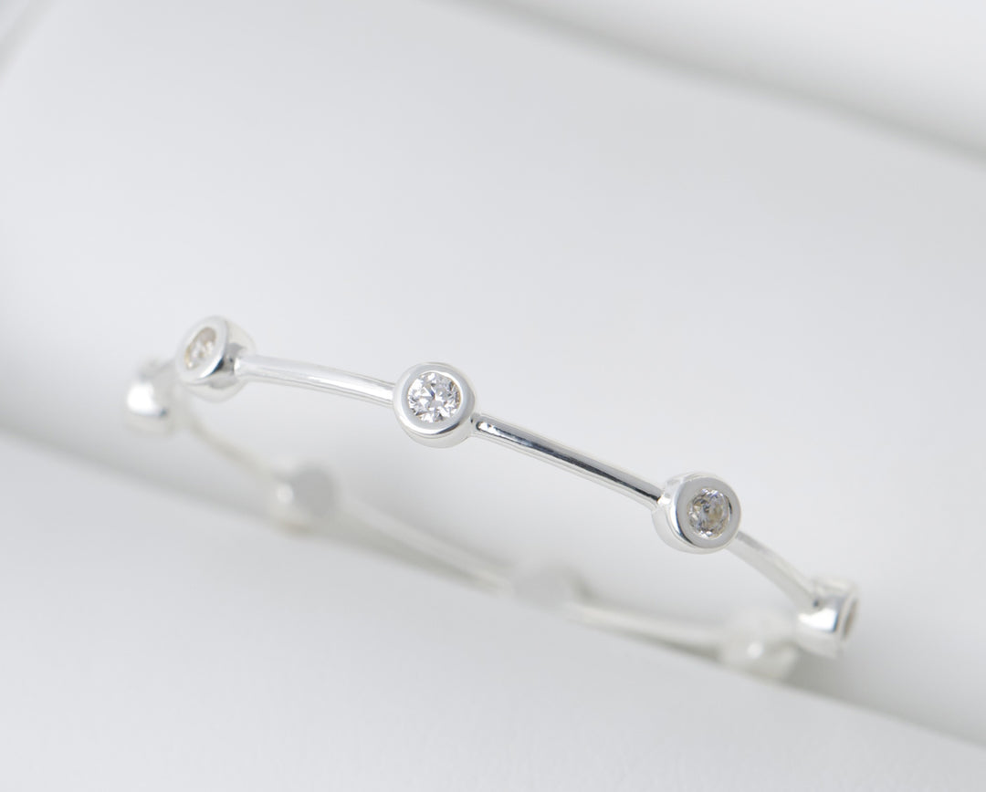 Inner ring in 925 silver "Flying Diamond" polished finish with zircons for interchangeable mood ring
