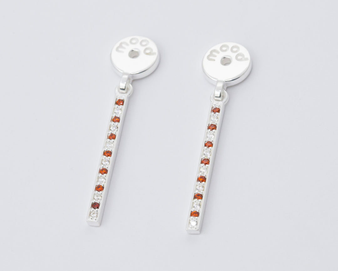 "Drop Aura Sucre d'orge " mood en argent 925 serti de zircons rouges et blancs (Bijou d'oreille)