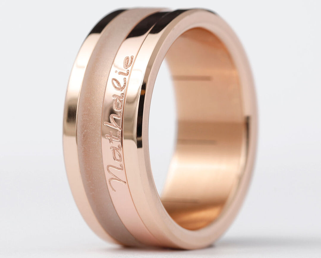 Bague mood complète pour femme avec une gravure personnalisée d'un prénom | Acier inoxydable