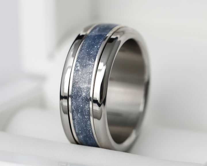 Ring aus 925er Silber und blauem Emaille