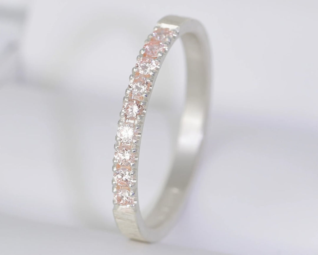 🎀  Précommande octobre rose 🎀  Addon medium en argent froissé serti de 9 diamants rose "PUR"