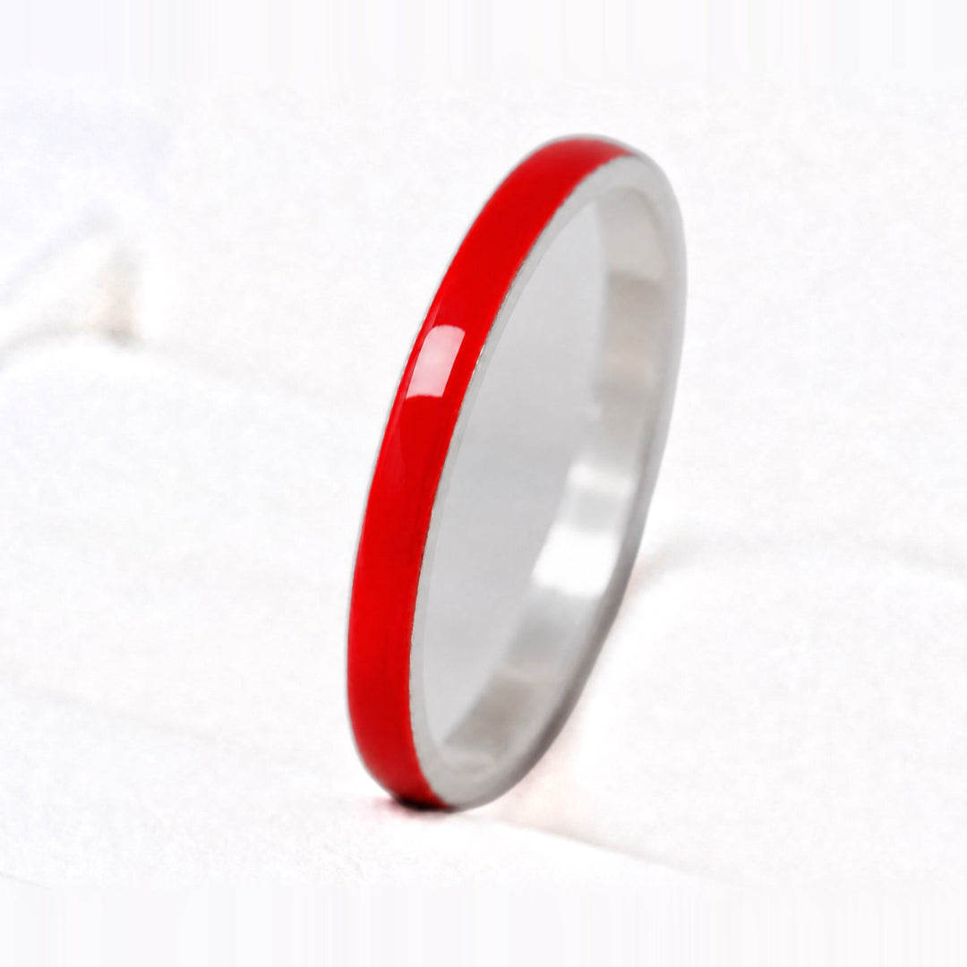 Rouge Solstice — Medium — Émail d'Hiver mood