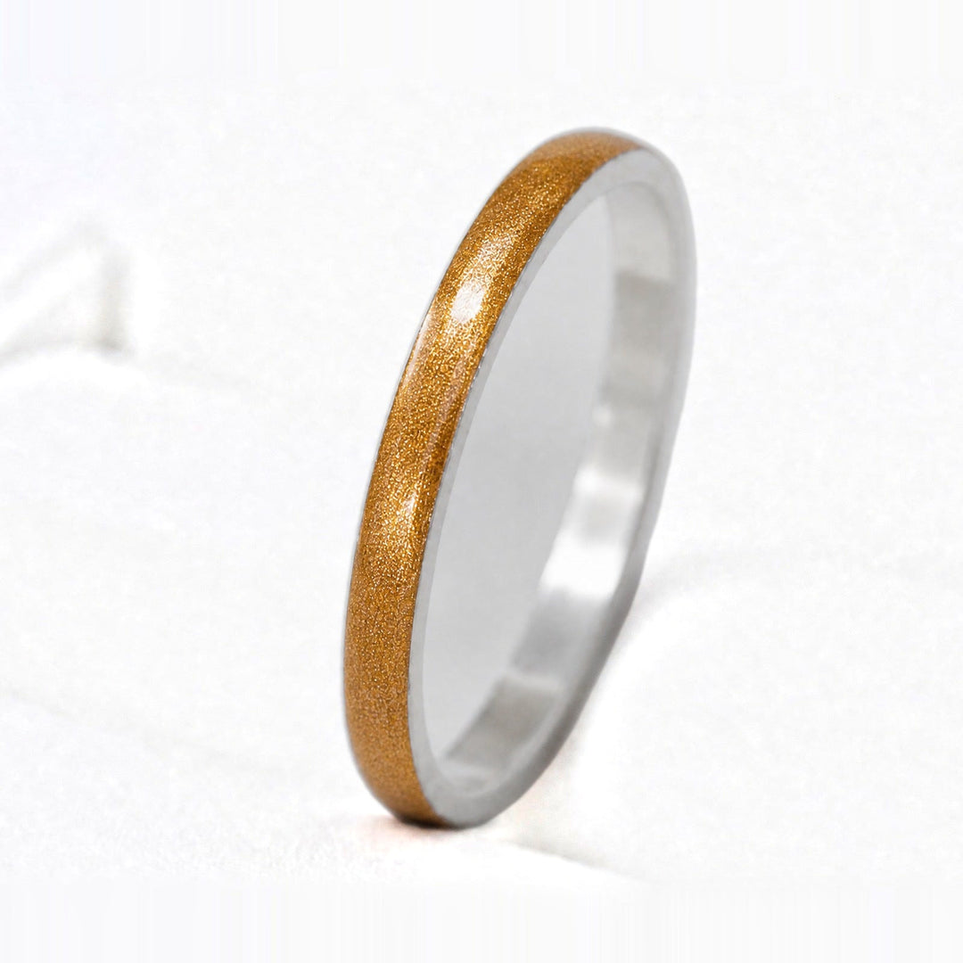 Poussière d'Or — Medium — Émail d'Hiver mood
