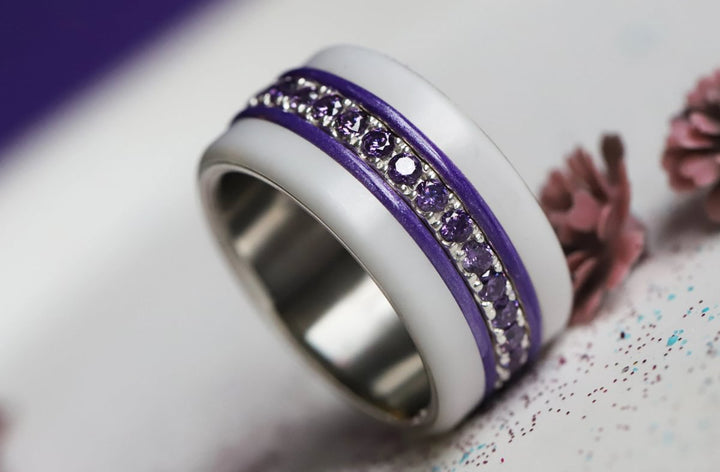 Améthyste Boréale 🔮 anneau (mini) en argent 925 avec un revêtement en émail violet nacré