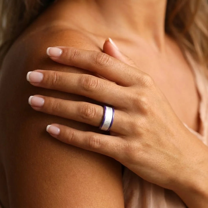 Améthyste Boréale 🔮 Base small (11mm) en acier avec un revêtement en émail violet nacré