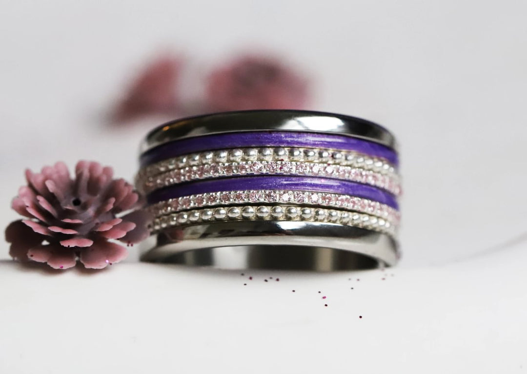 Améthyste Boréale 🔮 anneau (mini) en argent 925 avec un revêtement en émail violet nacré