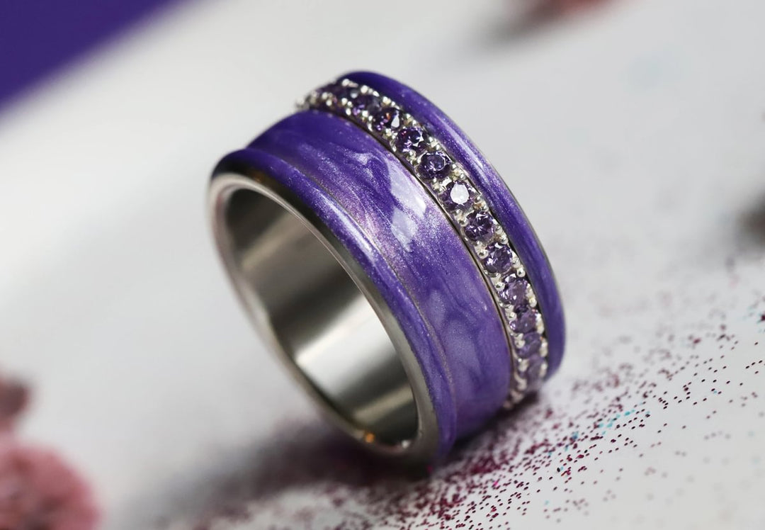 Améthyste Boréale 🔮 Base small (11mm) en acier avec un revêtement en émail violet nacré