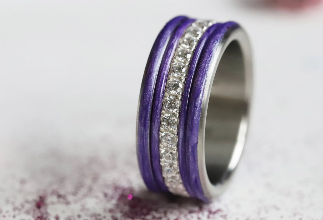 Améthyste Boréale 🔮 anneau (mini) en argent 925 avec un revêtement en émail violet nacré