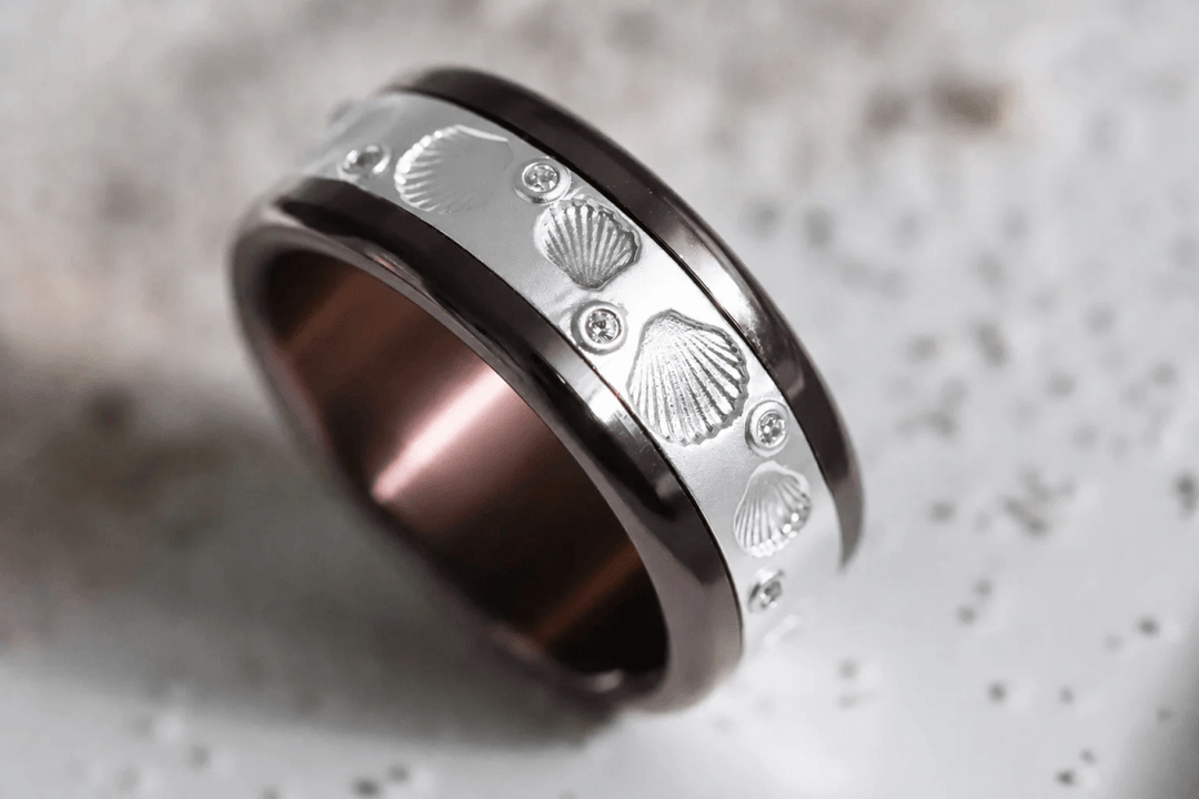 🐚 Ring (2/3 Addon) „Aphros“ aus satiniertem Silber, Muschelabdruck