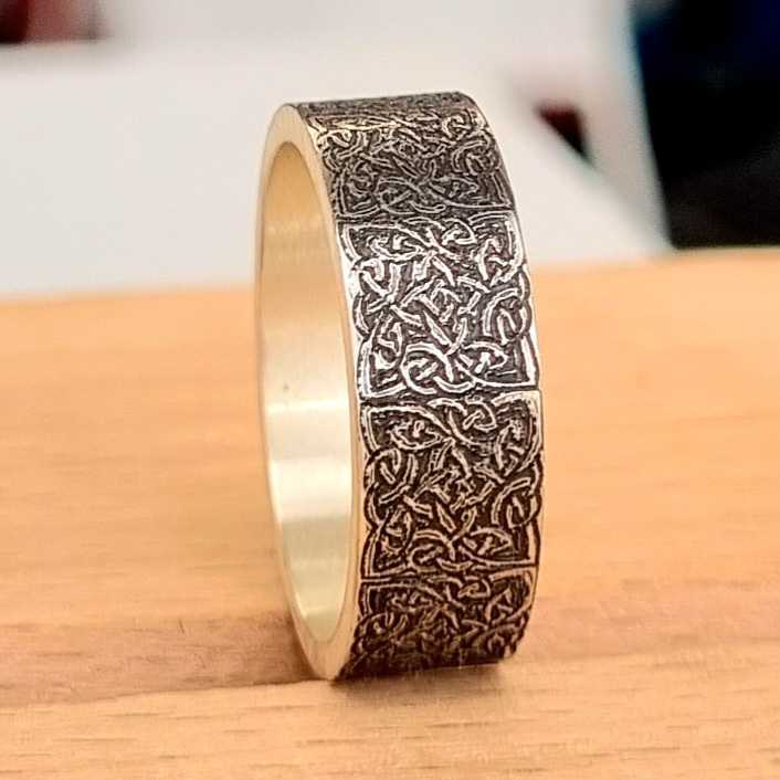 Addon en argent "différent" - Taille 58
