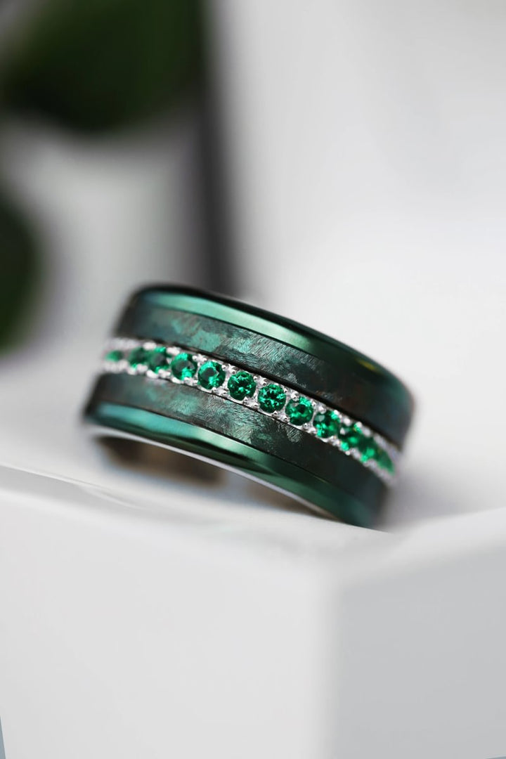 💍 Anneau (addon medium) "Aura des Bois" en argent 925 serti de zircons vert émeraude