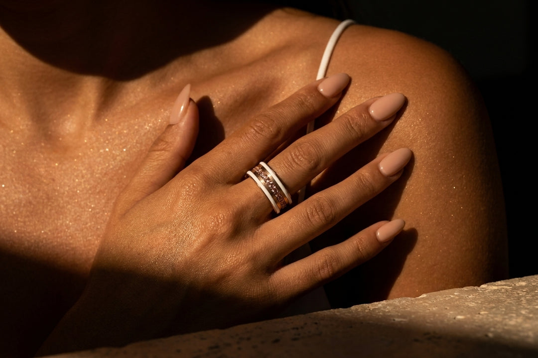 🤍 White Mirage 🤍 Base white gold — émail blanc, bords rose gold