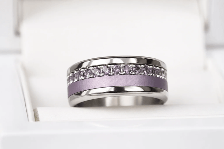 💜 Anneau (addon medium) "Aura Prisme" en argent serti de zircons mauve-rosé