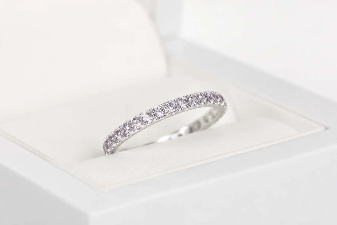 💜 Anneau (addon medium) "Aura Prisme" en argent serti de zircons mauve-rosé