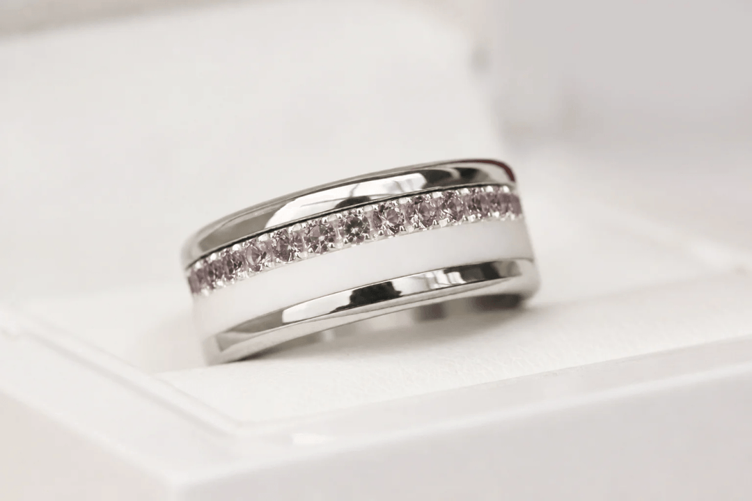 💜 Anneau (addon medium) "Aura Prisme" en argent serti de zircons mauve-rosé