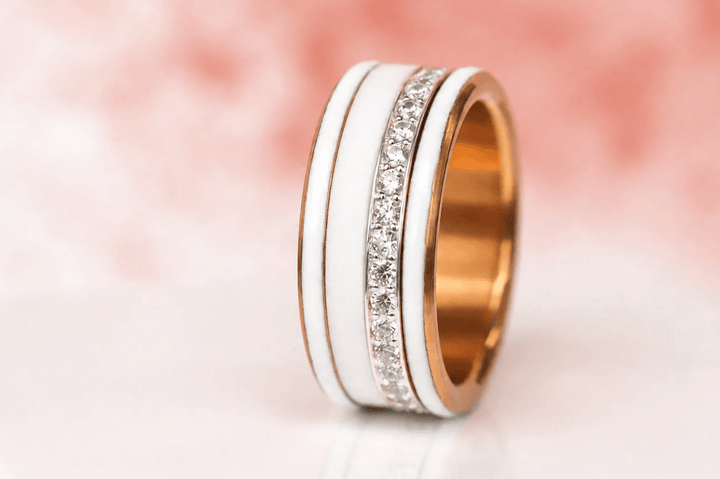 🤍 White Mirage 🤍 Base white gold — émail blanc, bords rose gold