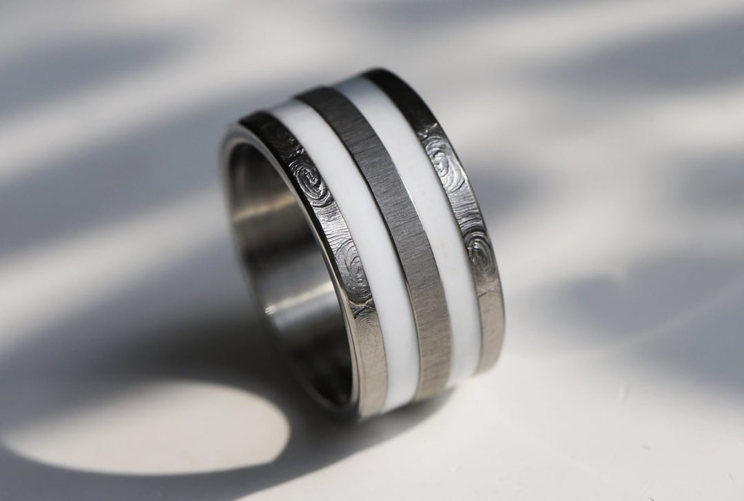 Small „Full Digit“ eckige Fassung aus Edelstahl mit personalisierter Gravur deines Fingerabdrucks (11mm)