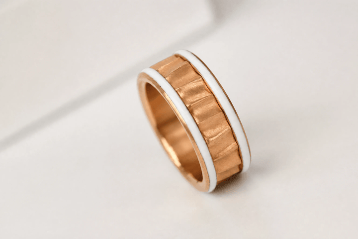 🤍 White Mirage 🤍 Base white gold — émail blanc, bords rose gold