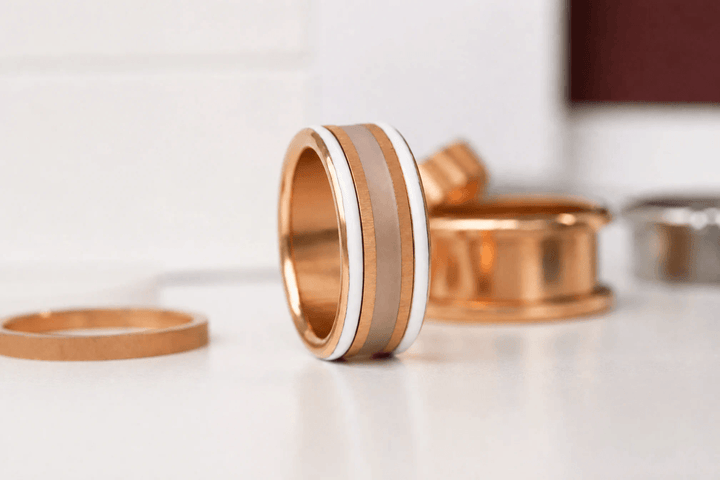 🤍 White Mirage 🤍 Base white gold — émail blanc, bords rose gold