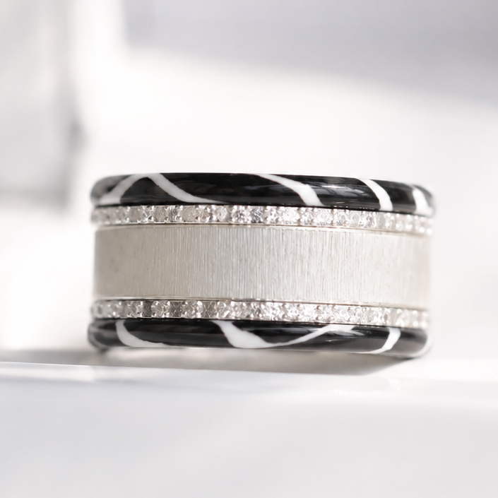 Base small "Base éclat zébré 🦓" en acier carrée pour bague mood interchangeable