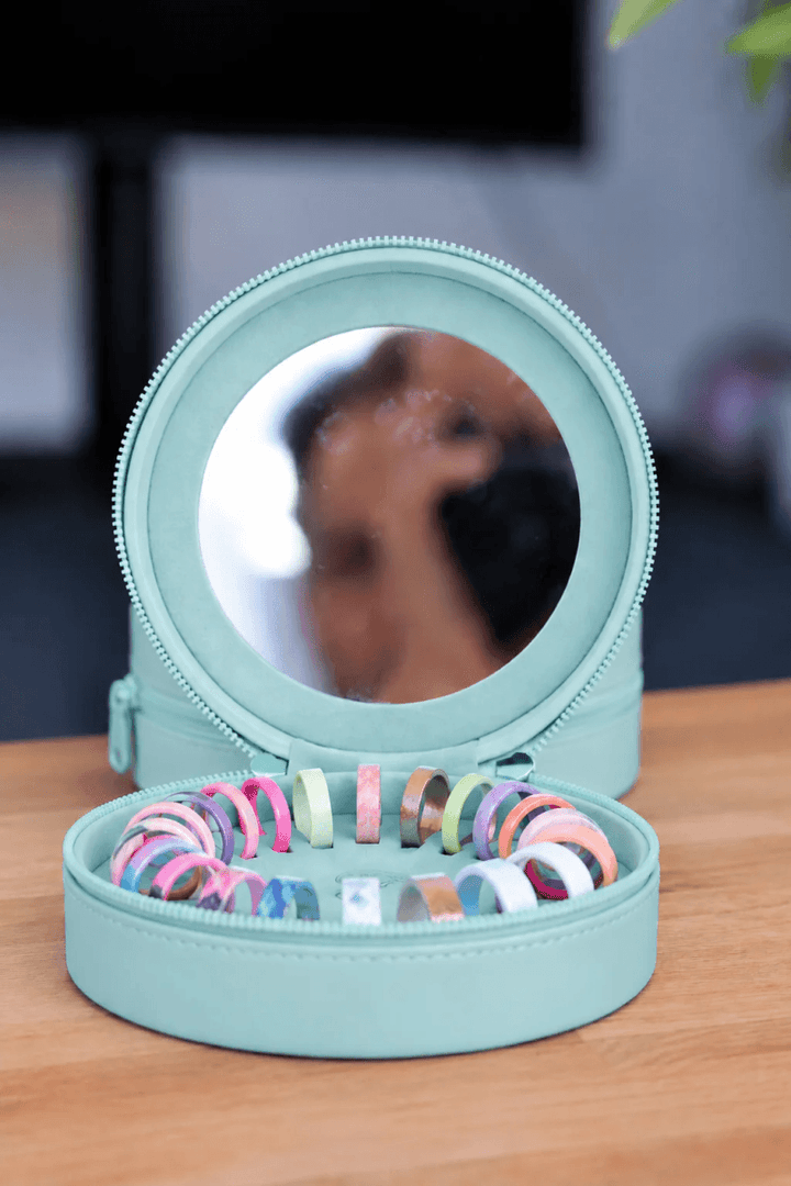 ON N'EN A JAMAIS TROP — 7 essentiels mood, tout neufs, dans la nouvelle boîte turquoise