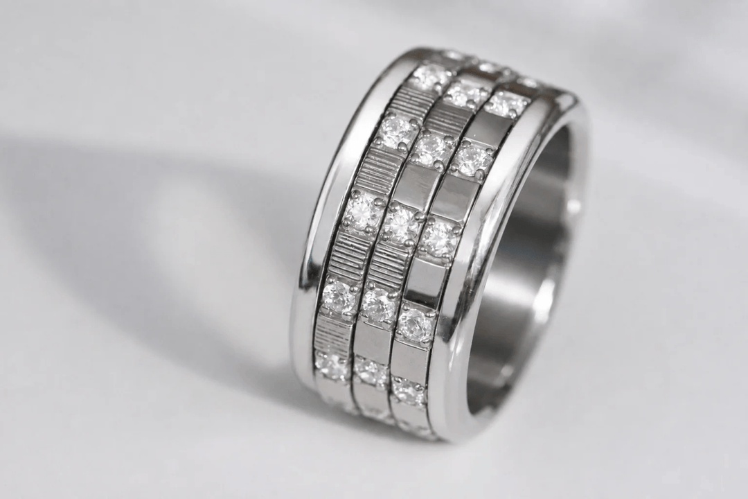 Medium argent serti Écorce – Carré d'argent
