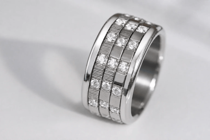Medium argent serti Écorce – Carré d'argent