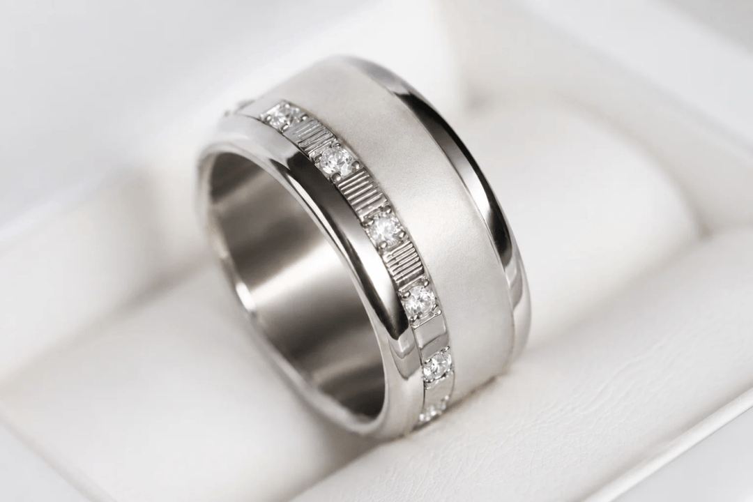 Medium argent serti Écorce – Carré d'argent