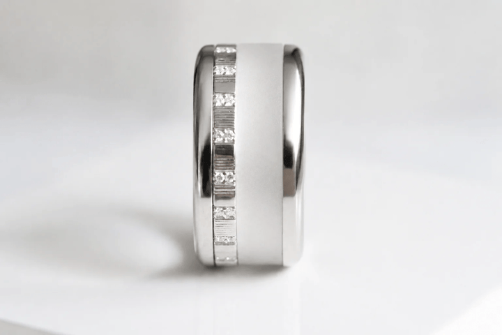 Medium argent serti Origine – Carré d'argent